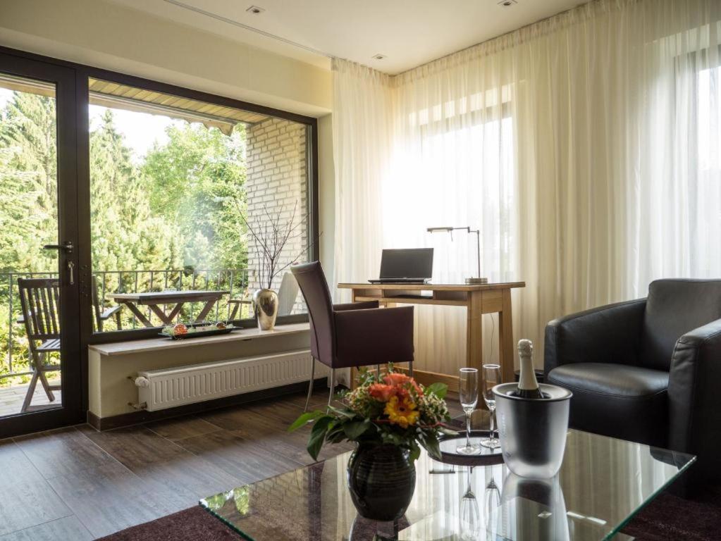 Hotel Landhaus Berghof Wenden  Zewnętrze zdjęcie