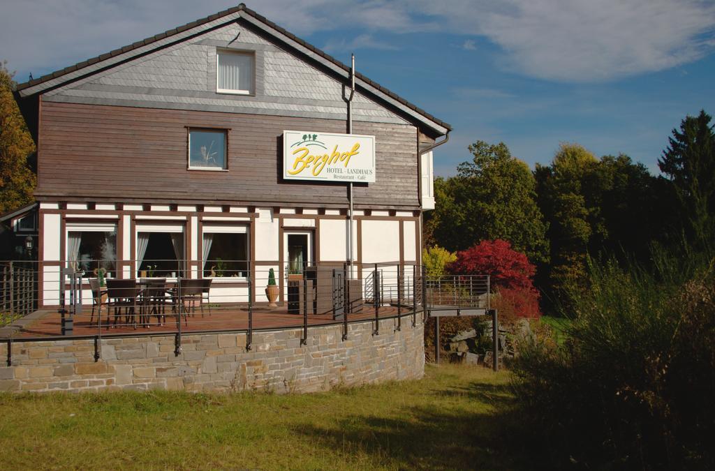 Hotel Landhaus Berghof Wenden  Zewnętrze zdjęcie