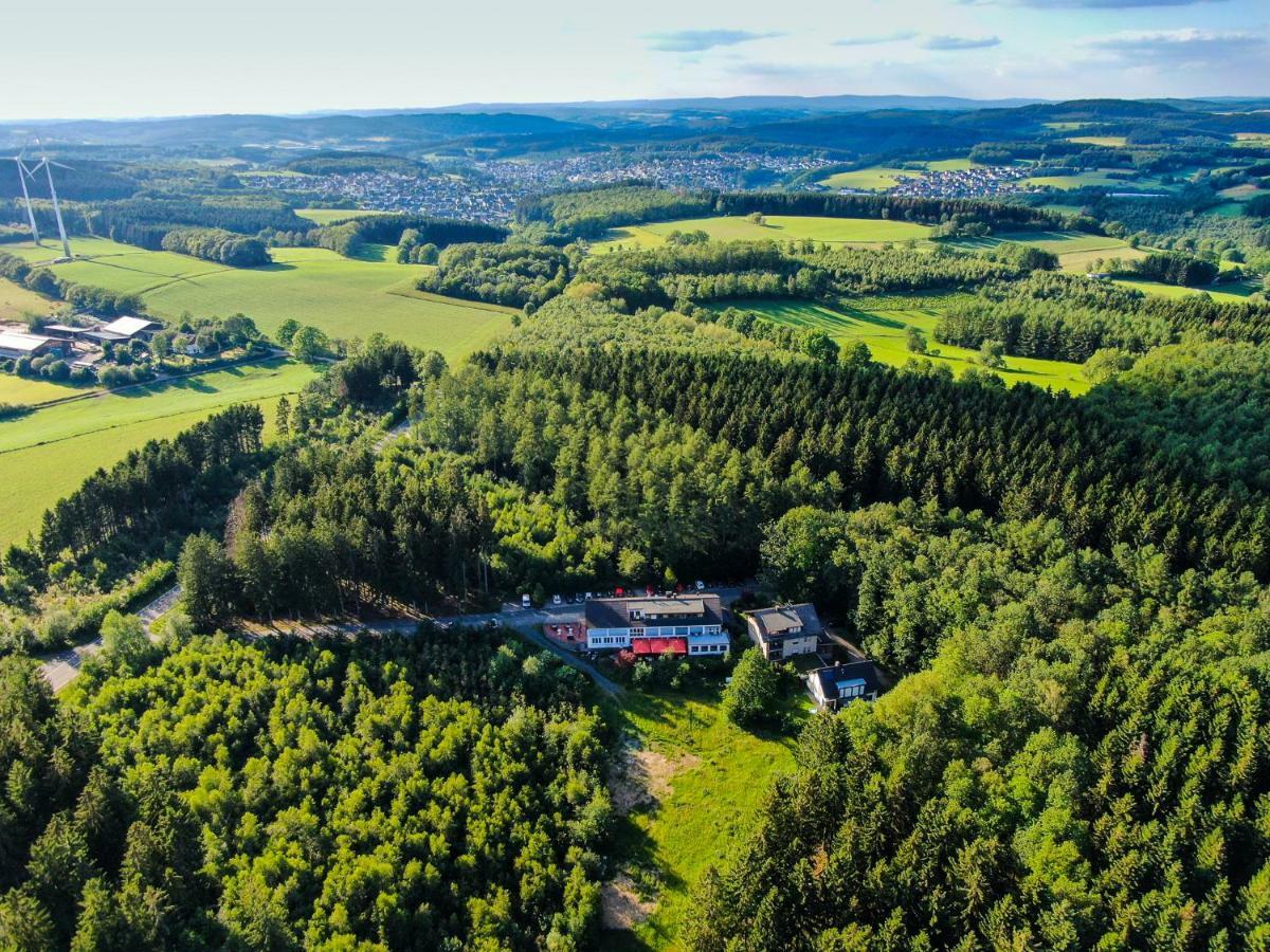 Hotel Landhaus Berghof Wenden  Zewnętrze zdjęcie
